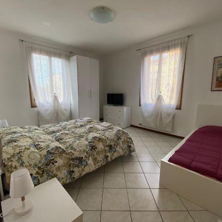 Little And Cozy Flat Near Venice Маргера Экстерьер фото