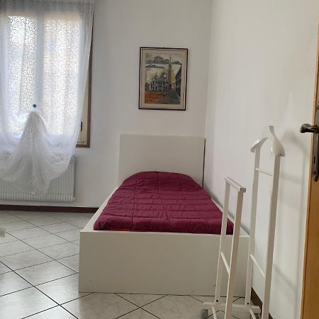 Little And Cozy Flat Near Venice Маргера Экстерьер фото